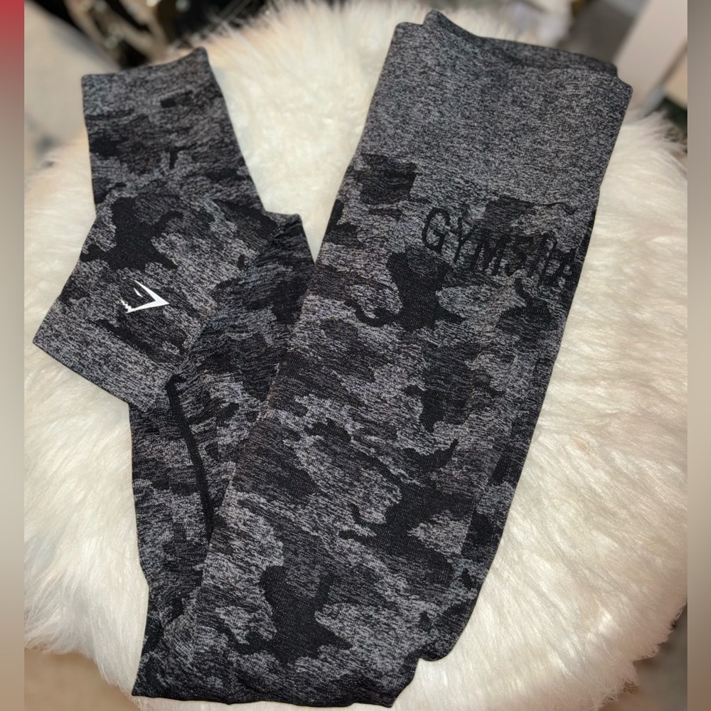 Black Camo Gymshark Leggings